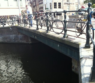 Herstellen onderaanslag historische brug